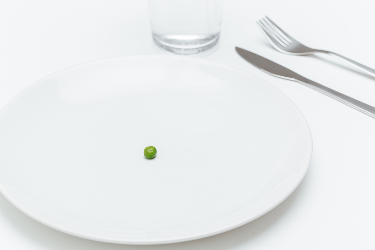 فقدان الشهية العصبي أو انوركسيا نرفوزا (Anorexia Nervosa)